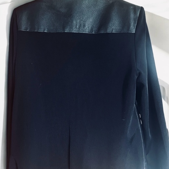 Peter Nygard Black Leather Studded Jacket with Zip Closure - Picture 3 of 3